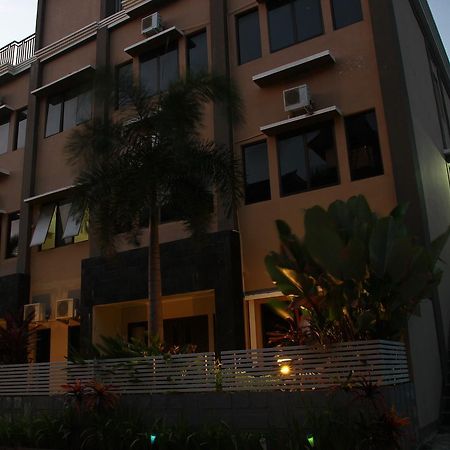 Puri Senggigi Hotel Mangsit Exterior foto