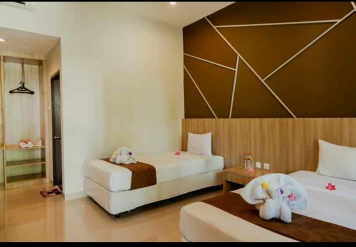 Puri Senggigi Hotel Mangsit Exterior foto